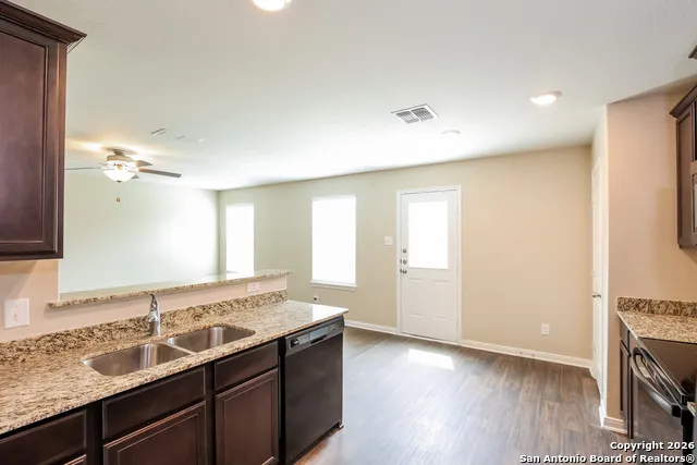 7213 Romaire San Antonio, TX 78252