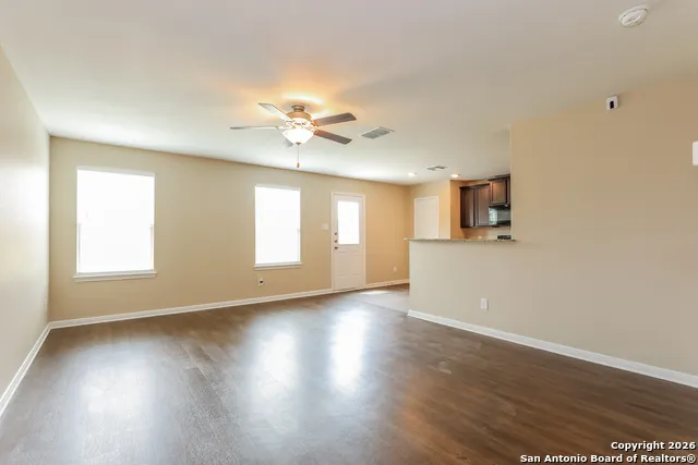 7213 Romaire San Antonio, TX 78252