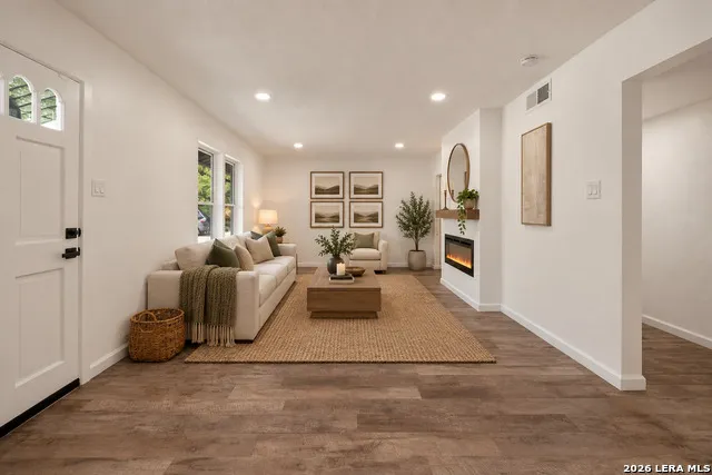 254 KATE SCHENCK AVE San Antonio, TX 78223
