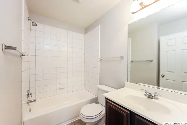 2625 Green Leaf Way San Antonio, TX 78244