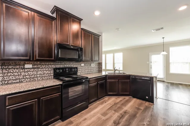 2625 Green Leaf Way San Antonio, TX 78244