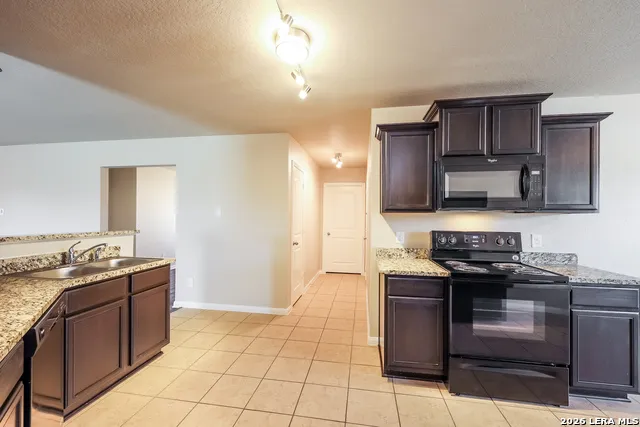 12266 Fish Hook San Antonio, TX 78252