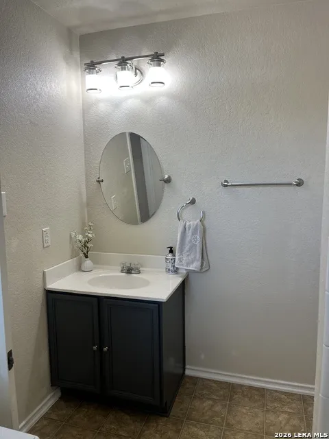 8019 Thicket Pass San Antonio, TX 78254