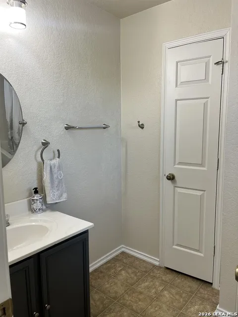 8019 Thicket Pass San Antonio, TX 78254