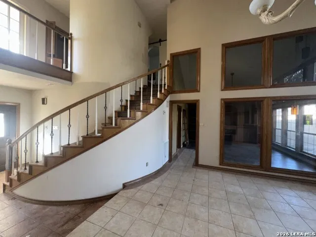 6823 Brave Way San Antonio, TX 78256