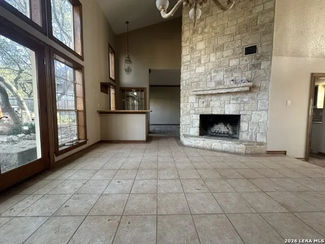 6823 Brave Way San Antonio, TX 78256
