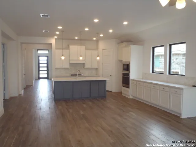 1948 Highland Seguin, TX 78155