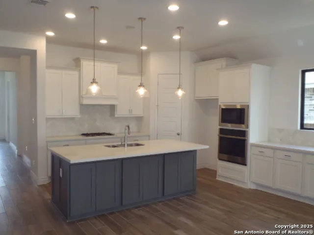 1948 Highland Seguin, TX 78155