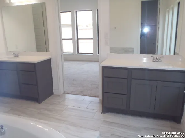 1948 Highland Seguin, TX 78155