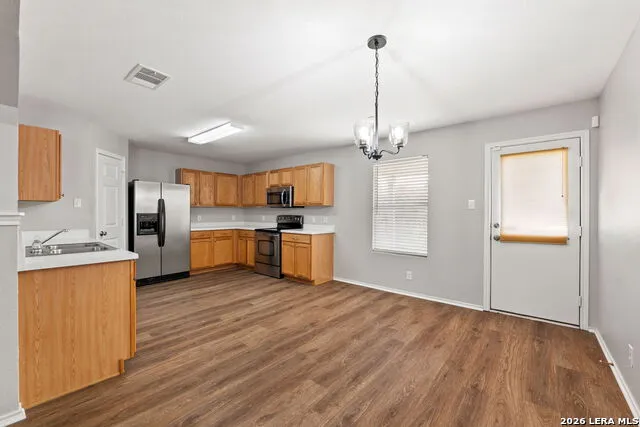 10815 Falling Water San Antonio, TX 78249