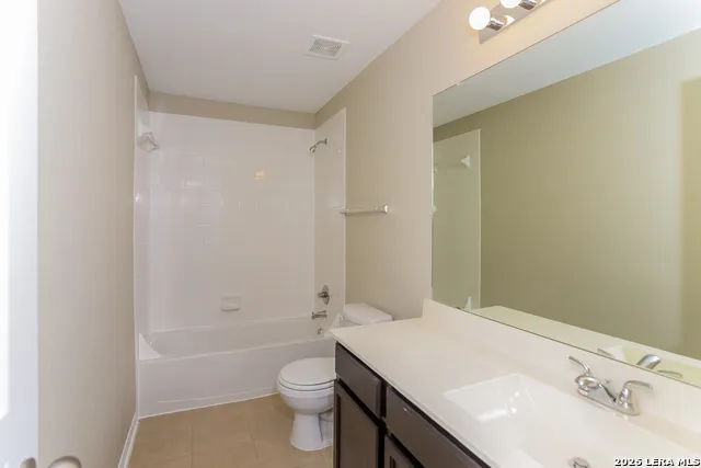 9927 BELMORE CV San Antonio, TX 78245