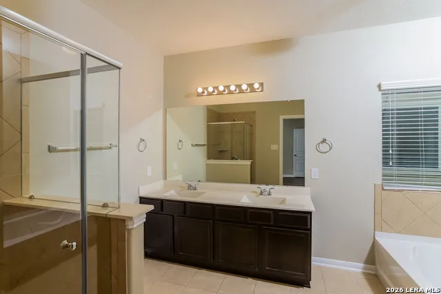 9927 BELMORE CV San Antonio, TX 78245
