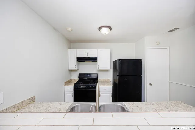 4442 SUMMER SUN LN San Antonio, TX 78217