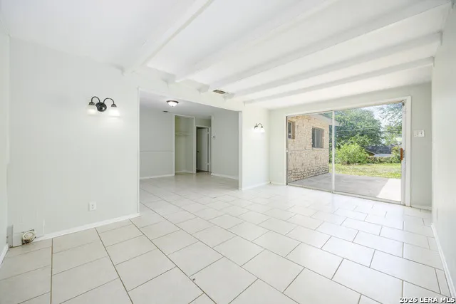4442 SUMMER SUN LN San Antonio, TX 78217