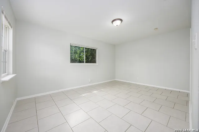 4442 SUMMER SUN LN San Antonio, TX 78217