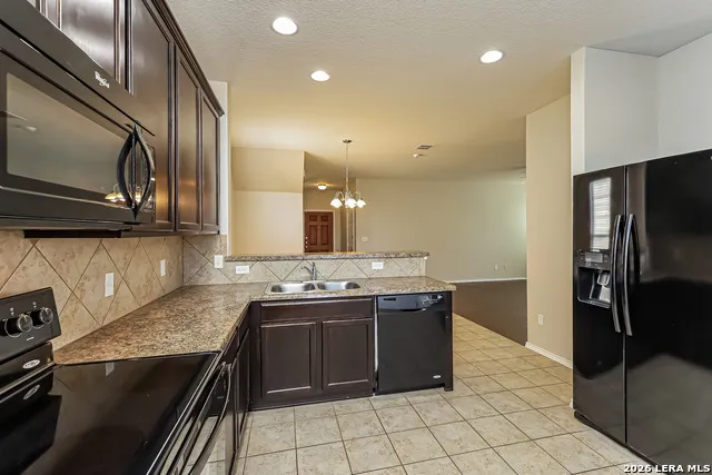 3829 Sierra Birch San Antonio, TX 78261