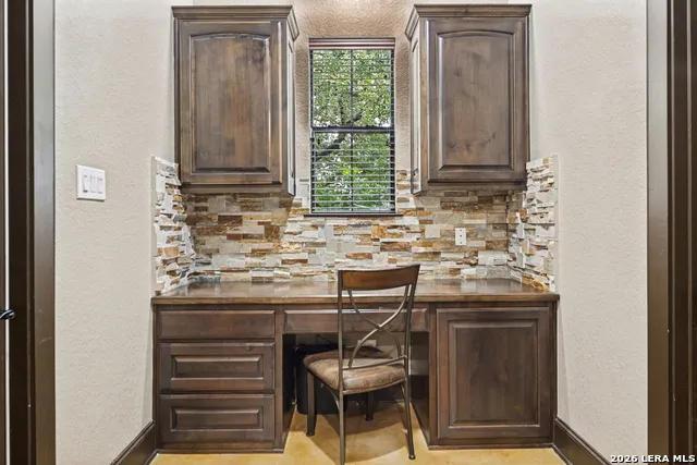 7938 Colonial Woods Boerne, TX 78015