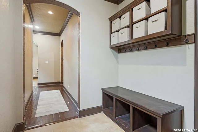 7938 Colonial Woods Boerne, TX 78015