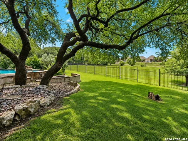 7938 Colonial Woods Boerne, TX 78015