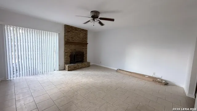 5758 SPRING MOON ST San Antonio, TX 78247