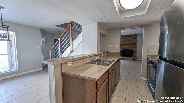 5758 SPRING MOON ST San Antonio, TX 78247