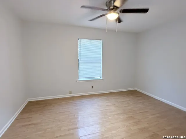5758 SPRING MOON ST San Antonio, TX 78247