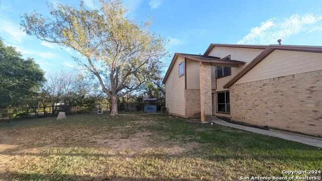 5758 SPRING MOON ST San Antonio, TX 78247