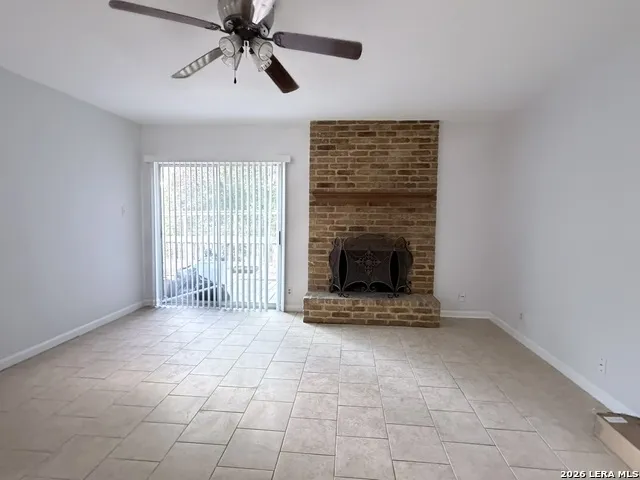 5758 SPRING MOON ST San Antonio, TX 78247