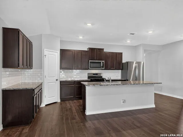 723 Overlook Rdg Cibolo, TX 78108