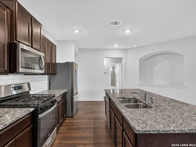 723 Overlook Rdg Cibolo, TX 78108