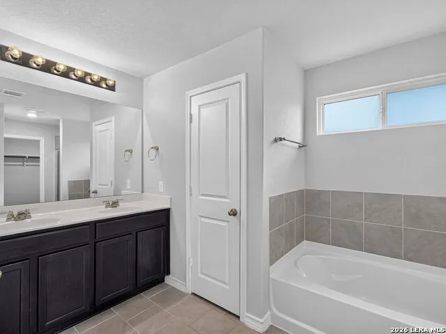 723 Overlook Rdg Cibolo, TX 78108