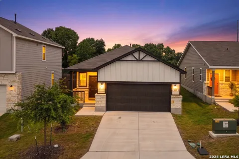 247 KINSLEY WAY