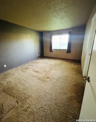 9334 VALLEY RDG San Antonio, TX 78250