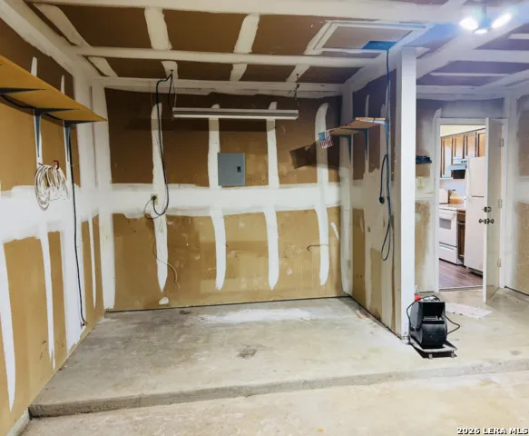 9334 VALLEY RDG San Antonio, TX 78250