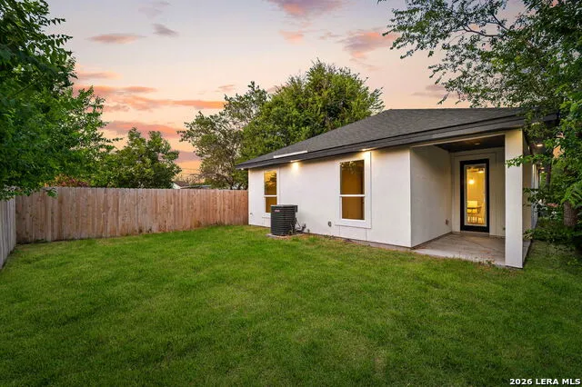 411 Moselle Ave San Antonio, TX 78237