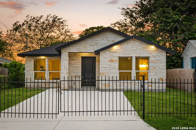 411 Moselle Ave San Antonio, TX 78237