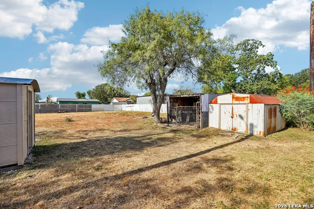 1206 W VILLARET BLVD San Antonio, TX 78224