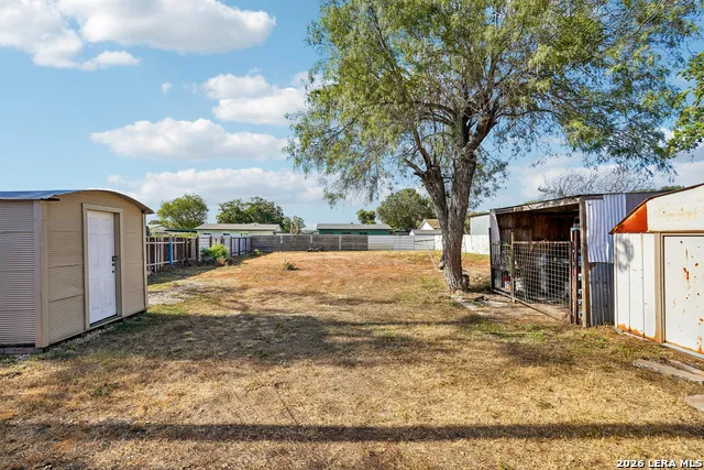 1206 W VILLARET BLVD San Antonio, TX 78224