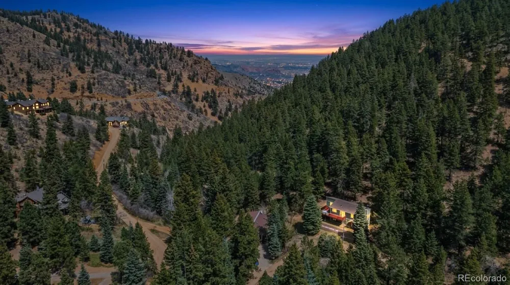 5130 Neeper Valley Road Manitou Springs, CO 80829