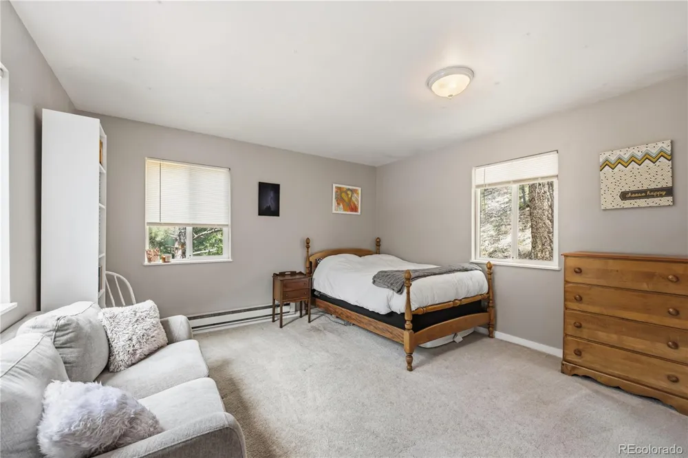 5130 Neeper Valley Road Manitou Springs, CO 80829