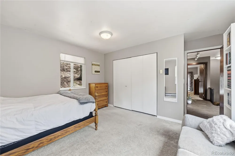 5130 Neeper Valley Road Manitou Springs, CO 80829