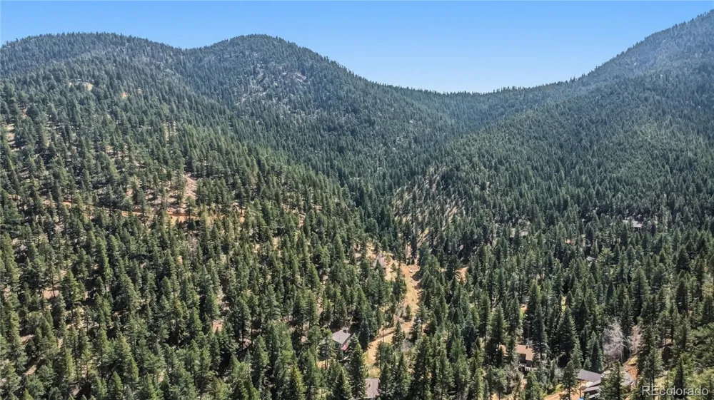 5130 Neeper Valley Road Manitou Springs, CO 80829