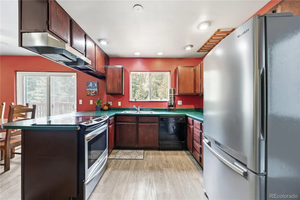 5130 Neeper Valley Road Manitou Springs, CO 80829