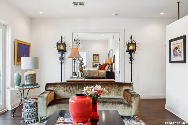 230 Dwyer Ave #701 San Antonio, TX 78204