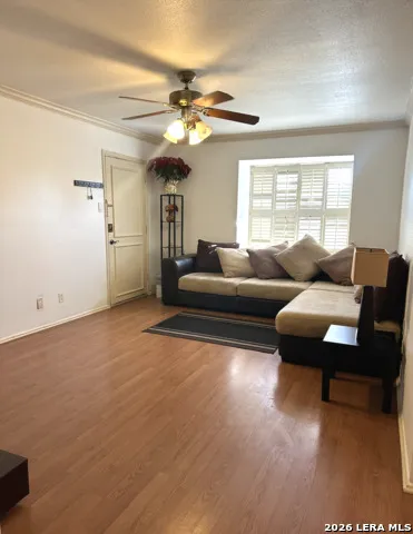 7834 Broadway #304 San Antonio, TX 78209