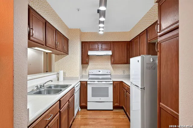 4111 Medical #201A San Antonio, TX 78229