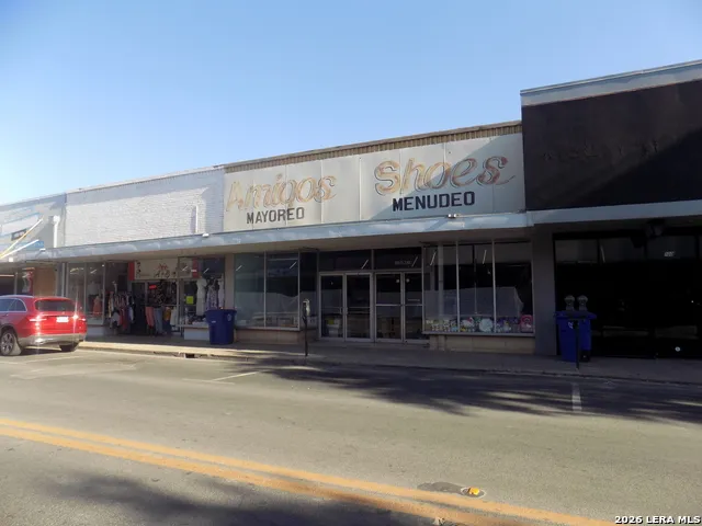 100 E MAIN ST #A Eagle Pass, TX 78852