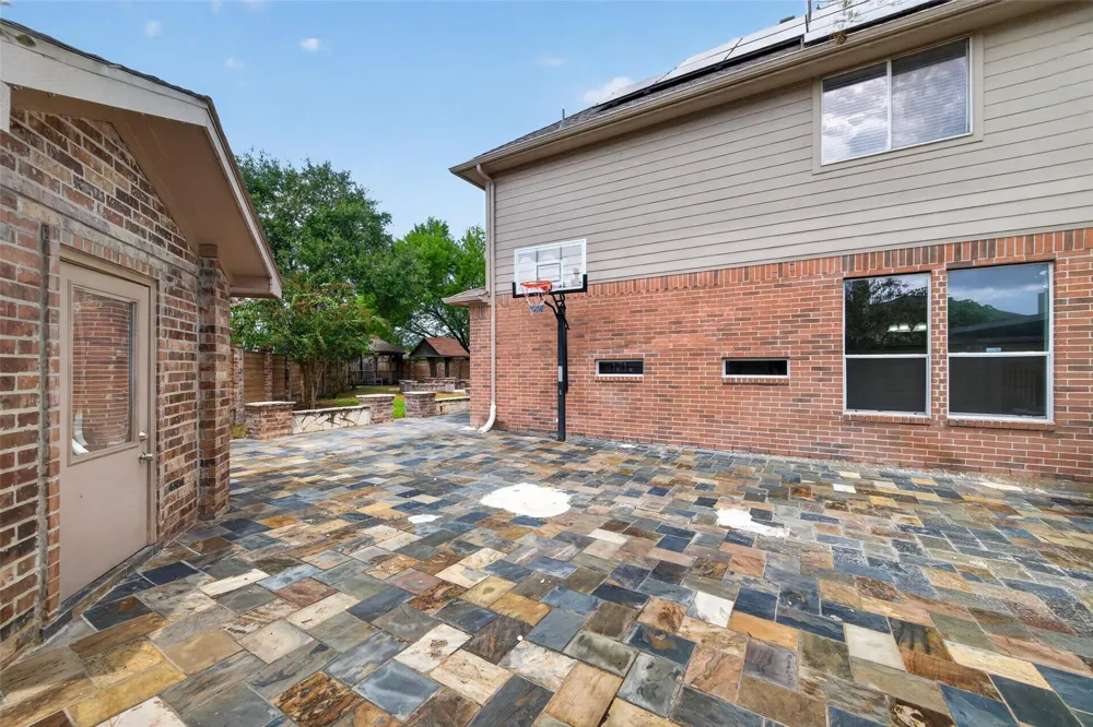 12039 Sweet Hall Lane Houston, TX 77067