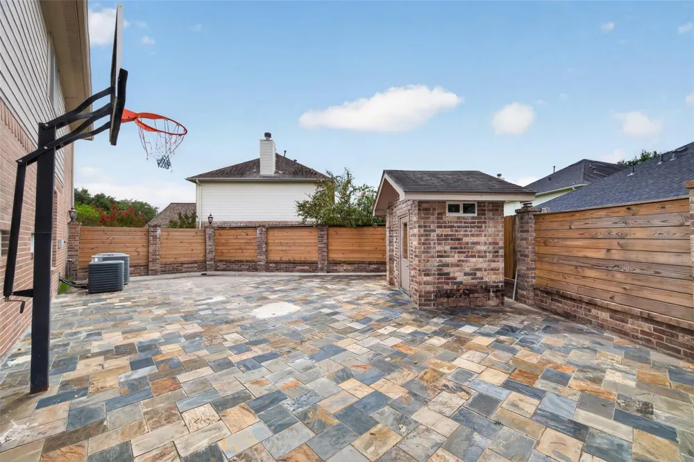 12039 Sweet Hall Lane Houston, TX 77067