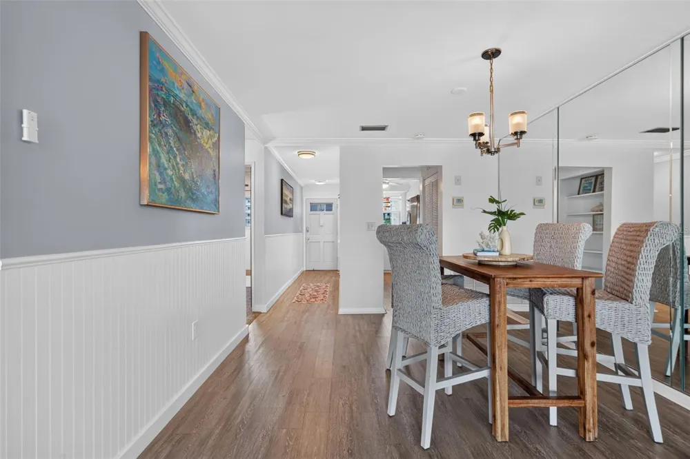 6025 SHORE BOULEVARD S #304 Gulfport, FL 33707